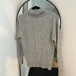 Turtle neck sweater